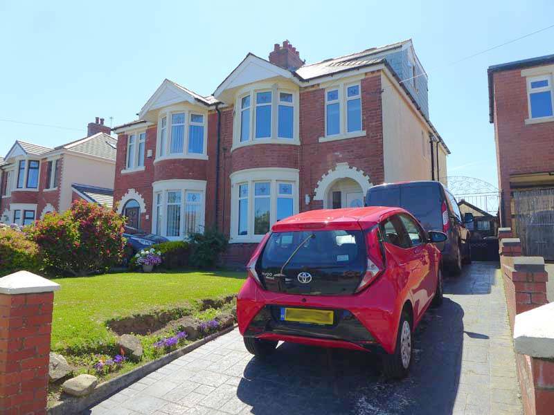 £185,000 MOSSOM LANE THORNTON CLEVELEYS FY5 1RL