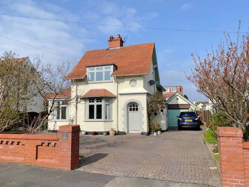 WEST DRIVE THORNTON CLEVELEYS LANCASHIRE FY5 2BJ